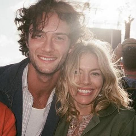 سيينا ميلر و اولي - إنستغرام  Sienna Miller