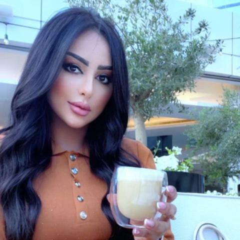 اطلالة ريماس منصور في دبي - صورة معدلة