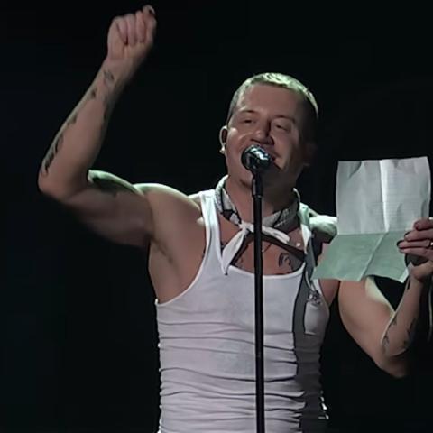 ماكليمور - صورة معدلة من السوشيال ميديا