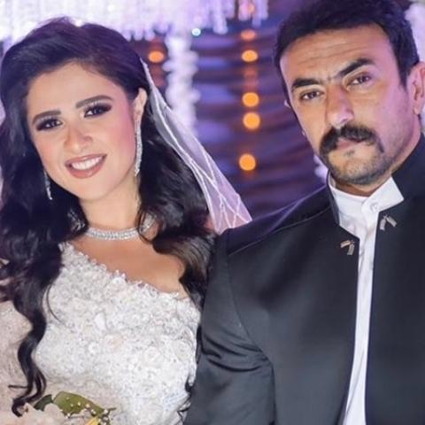 ياسمين عبد العزيز