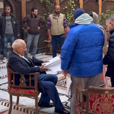 أيمن زيدان - صورة معدلة من كواليس مسلسل &quot;بين أهلي&quot;