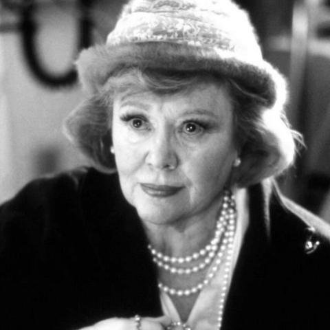 جلينز جونز - تويتر