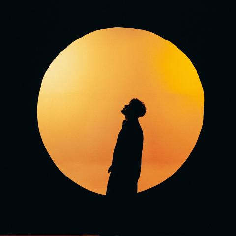 عصام النجار  - صورة من أغنية &quot;قمري&quot;