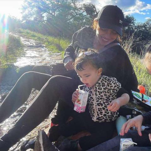 بريانكا شوبرا وإبنتها - إنستغرام