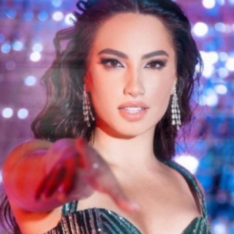 لين الحايك - صورة من كليب أغنية نسّيني