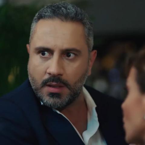 صورة من الحلقة ٨٧ من مسلسل الخائن - شاهد