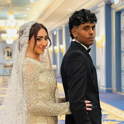 عفروتو مع عروسه - صورة متداولة