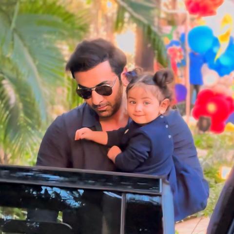 رانبير كابور مع ابنته راحة - صورة متداولة