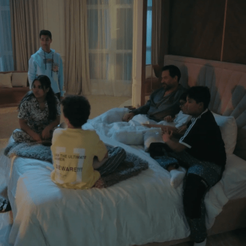 رشيد وأحفاده في زوجة واحدة لا تكفي