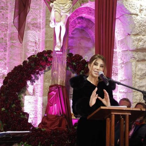 كنسية عمشيت نجوى كرم