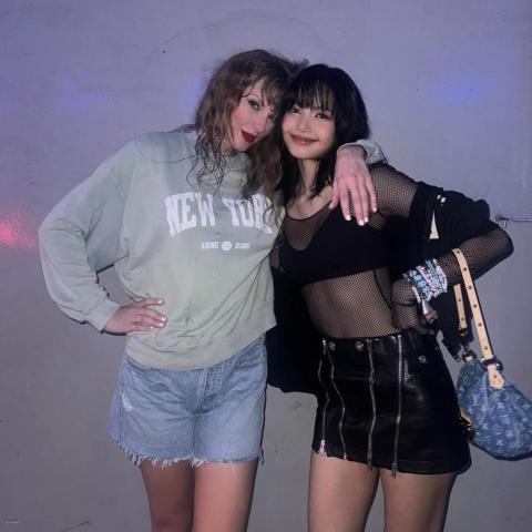 ليزا وتايلور سويفت - إنستغرام