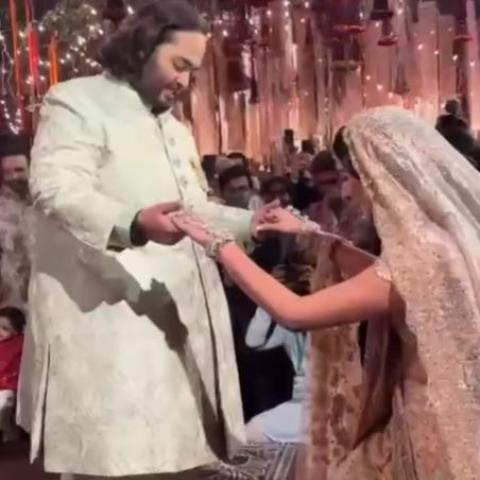 أنانت أمباني وراديكا ميرشانت