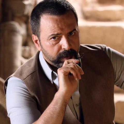 تيم حسن من تاج - اكس