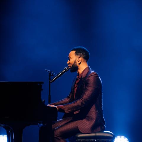 جون ليجند - صورة من حفله في أبو ظبي