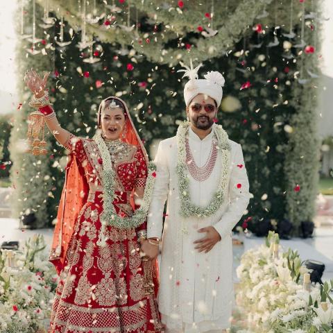 ميرا شوبرا وزوجها - صورة من انستقرام