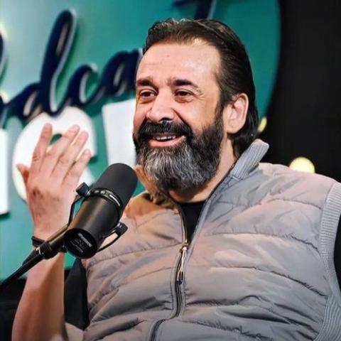 كريم عبد العزيز - صورة متداولة من إكس