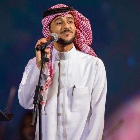 عايض يوسف - صوة من إنستقرام