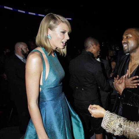 تايلور سويفت وكيم كارداشيان - صورة سابقة من غوغل