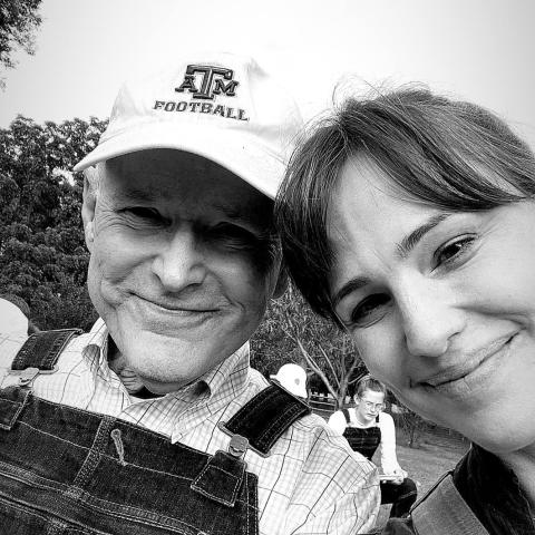 جينيفر غارنر ووالدها الراحل - صورة من منصة إكس