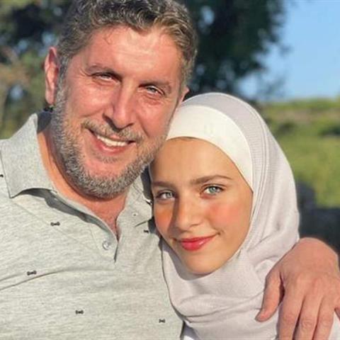 ماسة محمد قنوع مع والدها الراحل - صورة من السوشيال ميديا