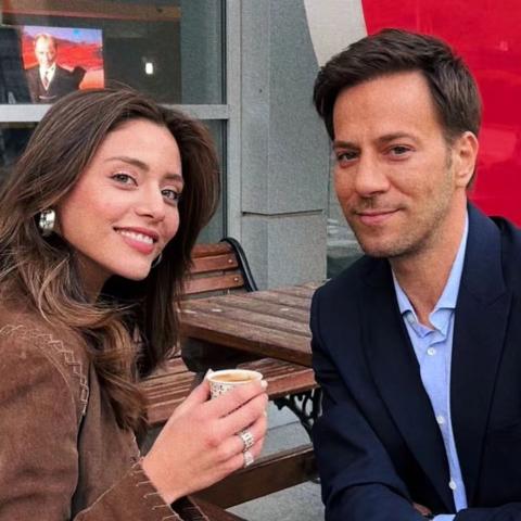 مسلسل شراب التوت الحلقة ٦٠