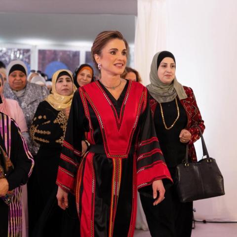 الملكة رانيا تستقبل بالزغاريد في جرش