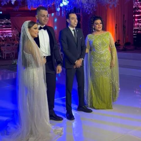 بدرية طلبة في حفل زفاف إبنتها سلمى