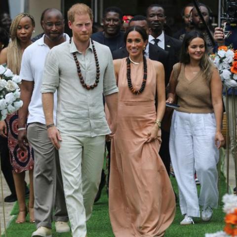 ميغان ماركل و الأمير هاري في نيجيريا