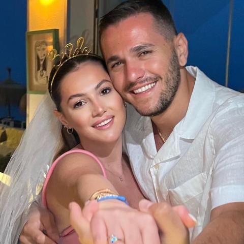 خطوبة دانا عاصي الحلاني