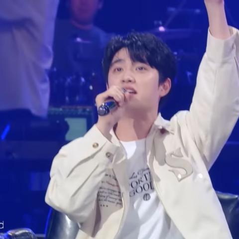 دي.أو من إكسو - صورة معدلة من السوشيال ميديا