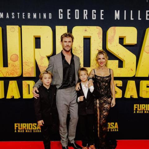 كريس هيمسوورث وعائلته - إنستغرام