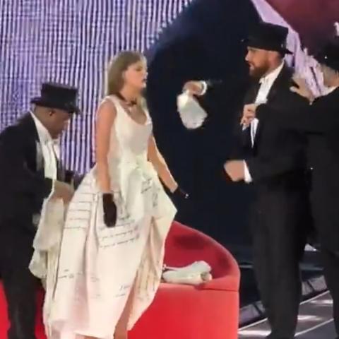 ترافيس كيلسي وتايلور سويفت - إكس