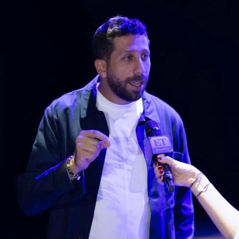 جمهور دبي يفاجىء جون أشقر