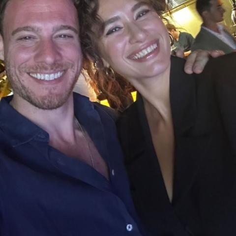 هاندا دوغانديمير و كرم بورسين - صورة معدلة