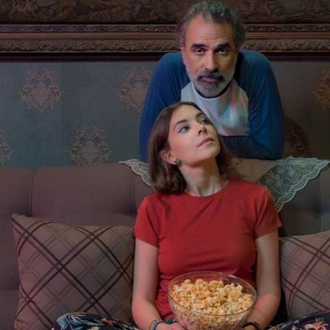 فاطمة البنوي - صورة معدلة من بوستر الفيلم