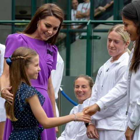 كيت ميدلتون برفقة الأميرة شارلوت بأحدث ظهور في ويمبلدون