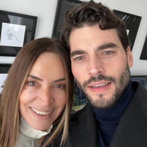 وفاة الممثلة اوزلام اكينوزو والدة أكين أكينوزو