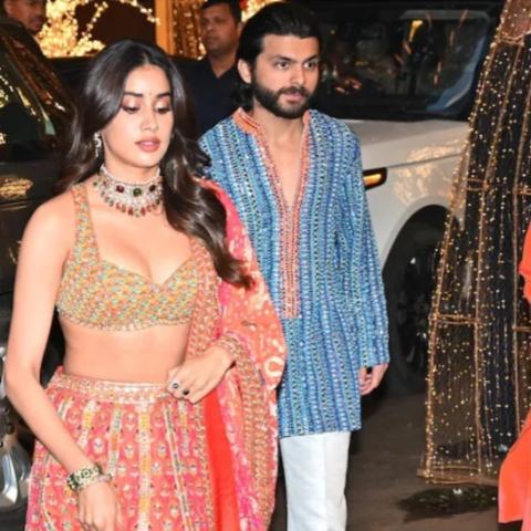 جانفي كابور  مع حبيبها - صورة لـ Yogen Shah من indiatoday