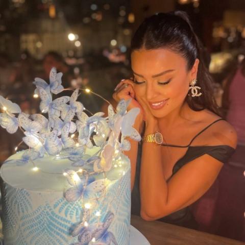 أمل بوشوشة - صورة معدلة من انستقرام