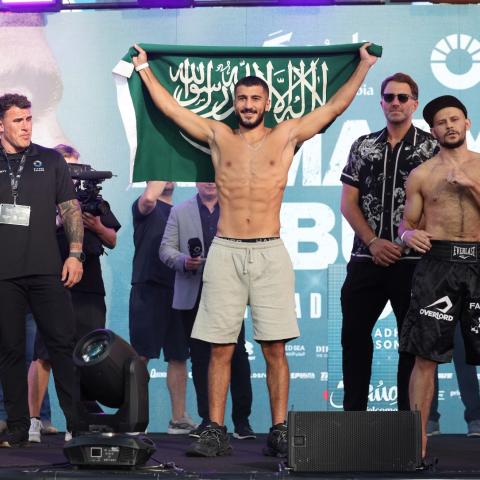 الملاكم السعودي زياد المعيوف