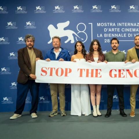 طاقم فيلم عائشة التونسي - صورة متداولة