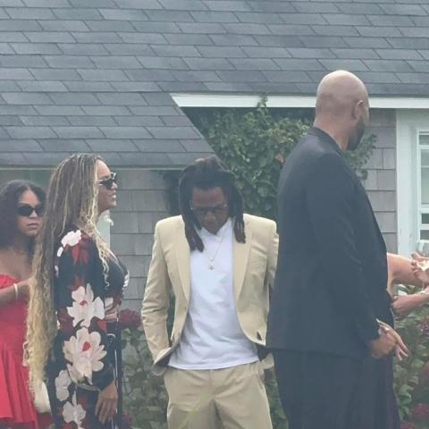 بيونسيه و جاي ي من حفل الزفاف - صورىة معدلة من حساب BeyonceHiveNews على x