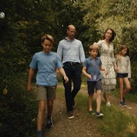 صورة من فيديو ويليام و كيت والاولاد