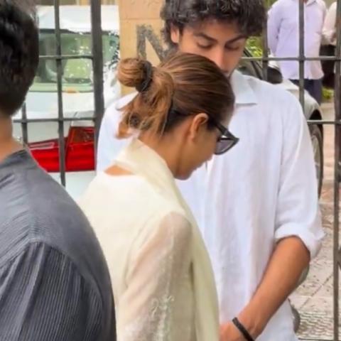 جنازة أنيل ميهتا والد مليكا أرورا