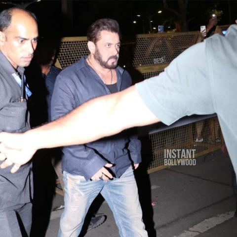 صورة سلمان خان من instant Bollywood