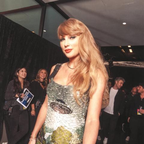 تايلور سويفت - صورة من حساب vmas على إنستقرام
