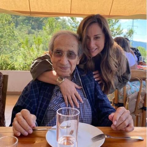 وفاة والد كارين رزق الله