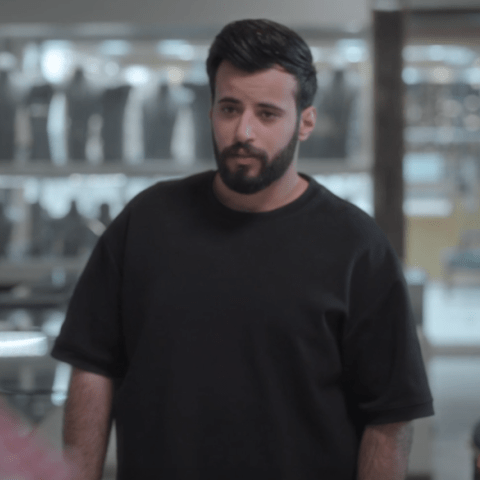 فايز بن جريس - فيصل في بيت العنكبوت - مصدر الصورة شاهد