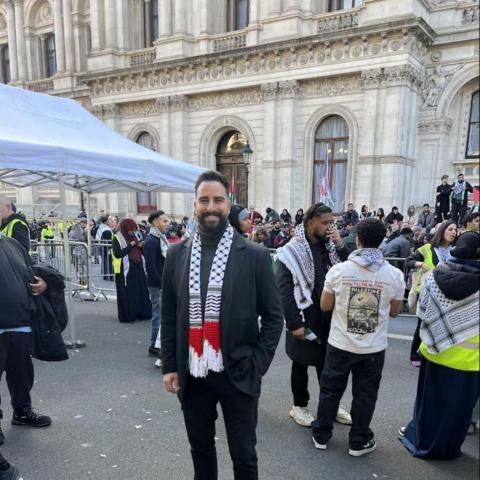 طوني قطان يصور أغنيته الجديدة &quot;أنا الفلسطيني&quot; في لندن