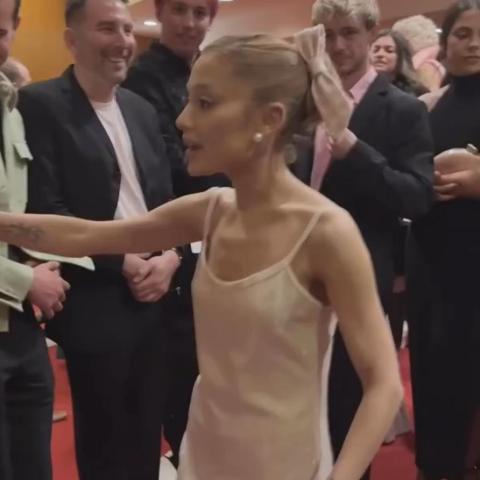 أريانا غراندي - إكس